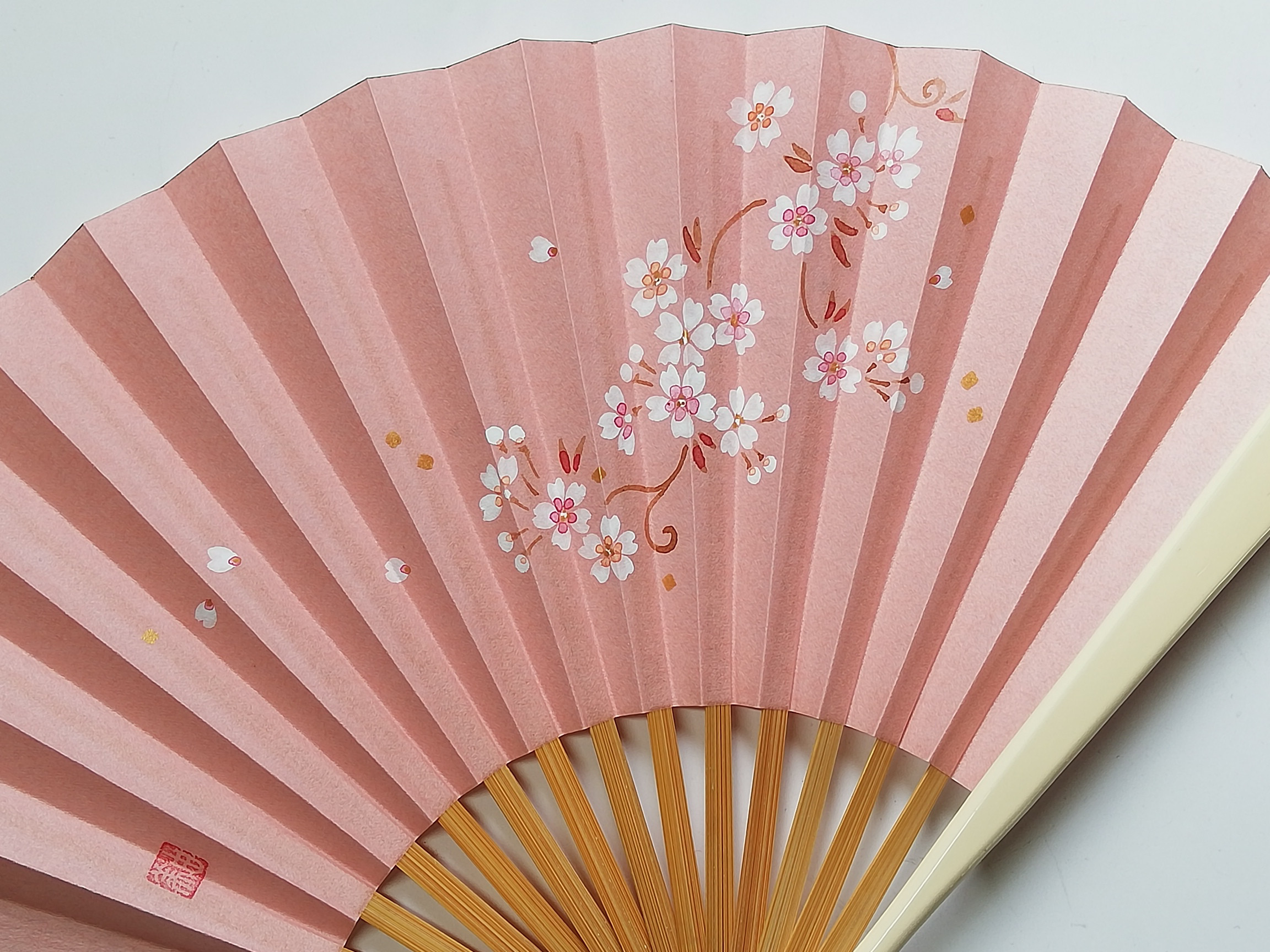 趣 -omomuki- <桜唐草>　京扇子