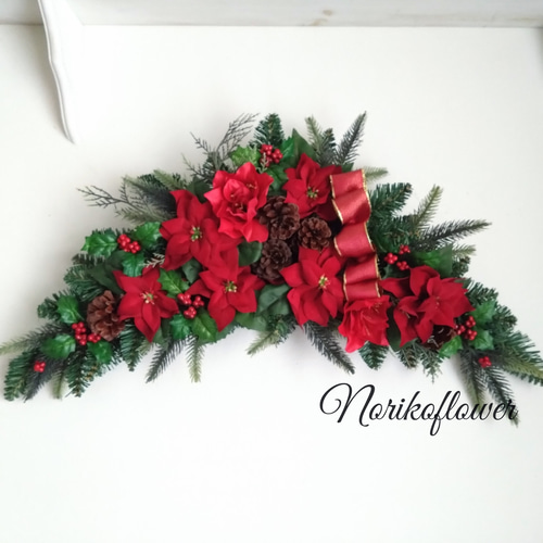 見本　クリスマス　横長スワッグ ポインセチアが華やかなクリスマススワッグ 横長スワッグ アーティ