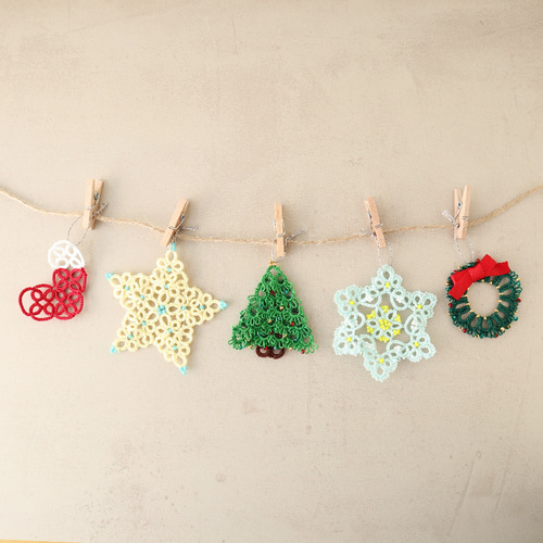 タティングレースのクリスマスミニガーランド（オーナメント）の5点