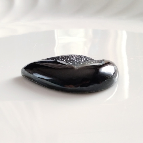 ブラックオニキスアゲート ドゥルージー 40x33mm ルース 天然石 SPES