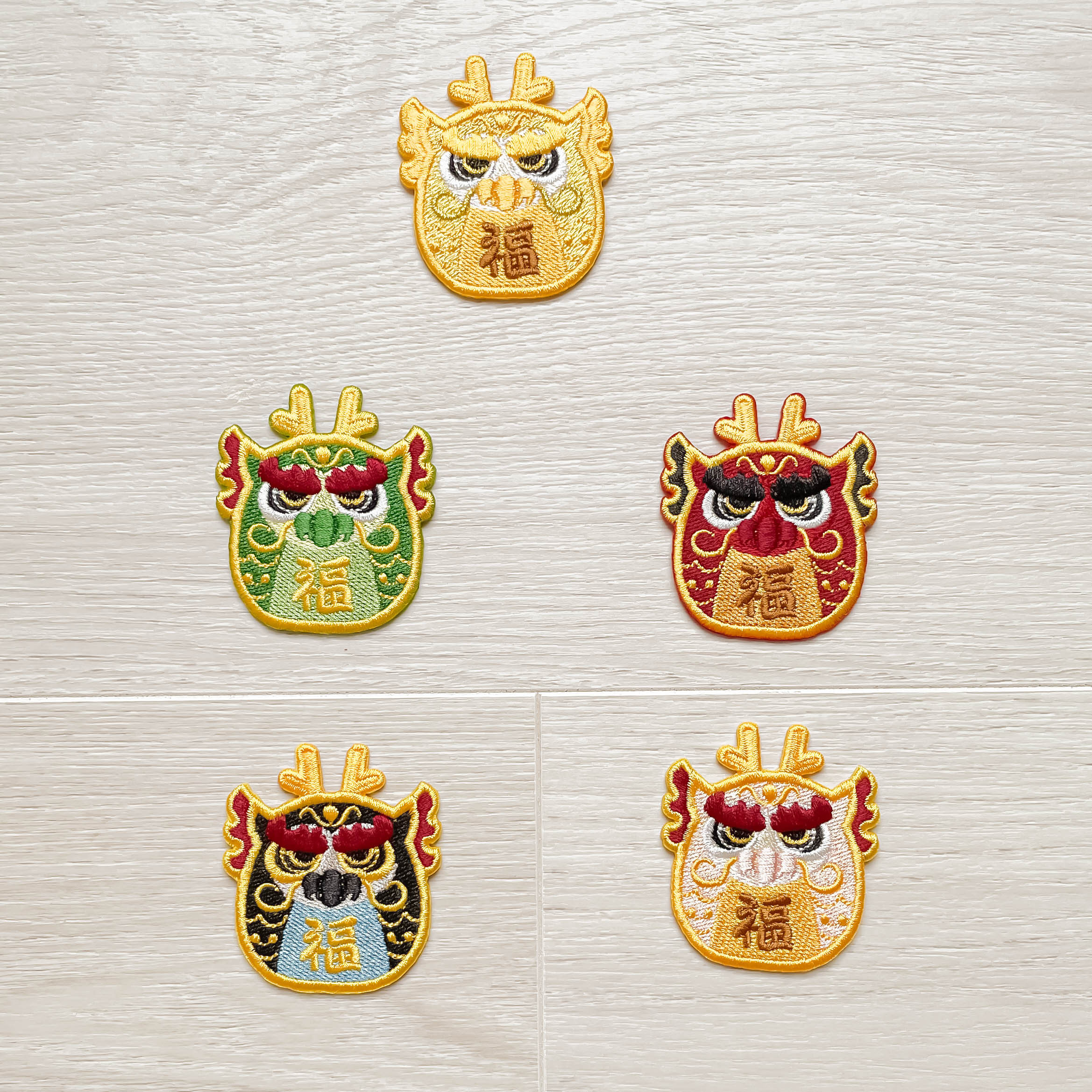 即購入OK】コンパスアイコン刺繍ステッカーGBG - メルカリ
