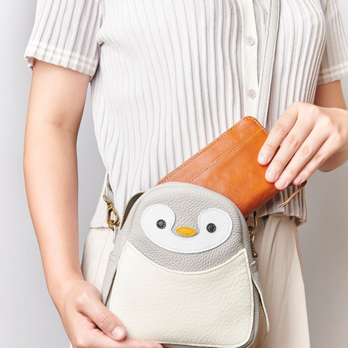 ペンギンミニショルダーバッグ 本革使用 ペンギンバッグ