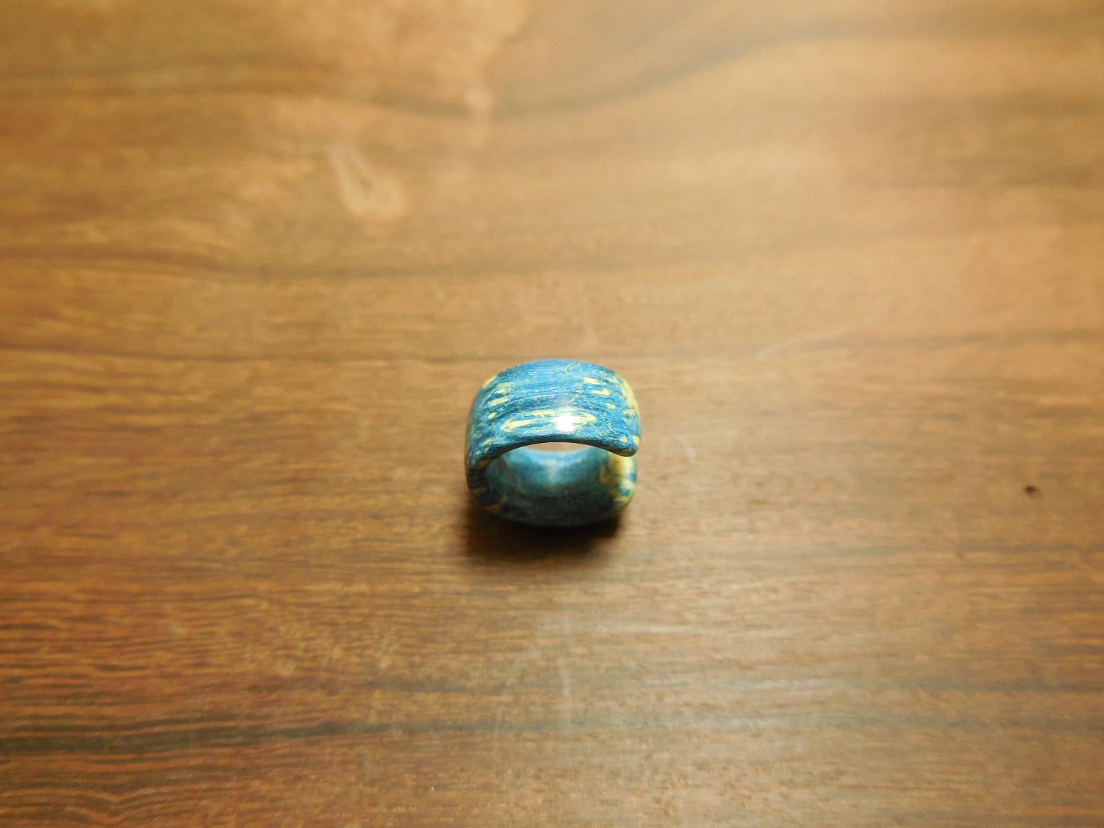 惑星スタビライズドウッドのイヤーカフ Type1