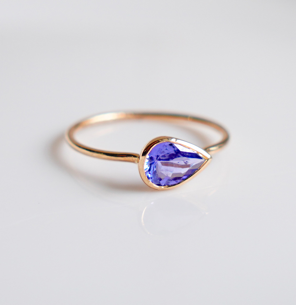 オーダー タンザナイト 三石リング