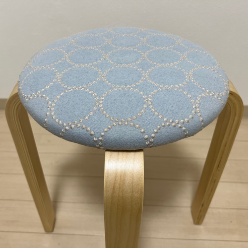 ミナペルホネン スツール タンバリン 丸椅子 【ライトグレー/ネイビー