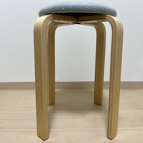 ミナペルホネン dop タンバリン 丸スツール 【ライトグレー】 スタッキング ミナペルホネン dop タンバリン 丸 スツール 【ライトグレー】 椅子