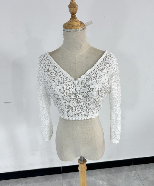 送料無料！上品なくるみボタン トップス ウエディングドレス Vネック 結婚式/披露宴 8,903円