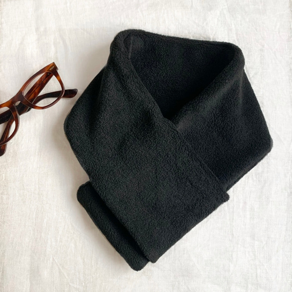 ◆特別価格!◆「シンプルが良い。」大人の上質&暖かフリース コンパクトマフラー(BLACK) 3枚目の画像