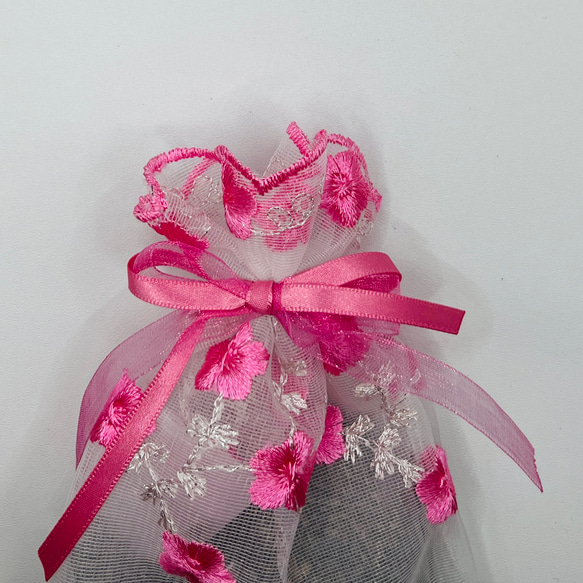 ラベンダーのサシェ　香り袋　ローズピンク ハンドメイド　富良野　快眠　アロマ　ポプリ 3枚目の画像