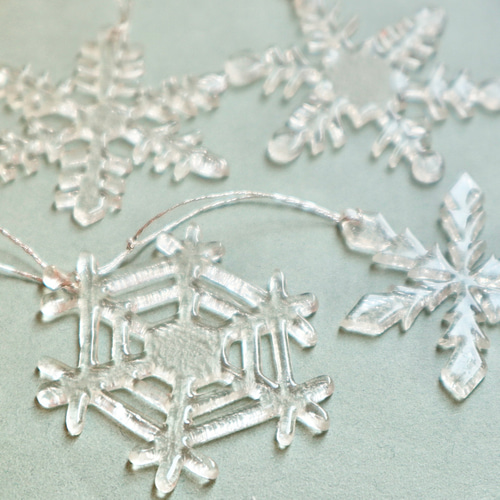 Baccarat クリスタル オーナメント　雪の結晶 バカラ Baccarat スノーフレーク ゴールド クリスタル