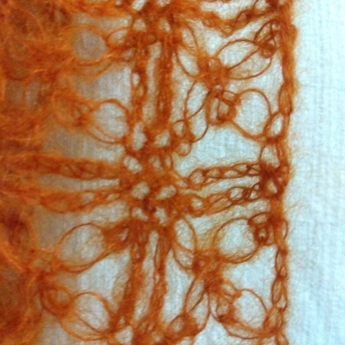 ブラッドオレンジモヘア かぎ針編みマフラー マフラー あみものヨシノ