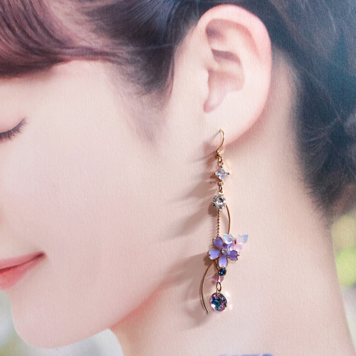 バタフライビジューロングピアス イヤリング 韓国 蝶々 量産型