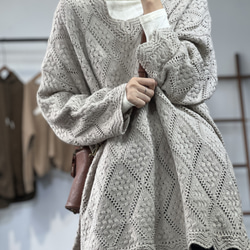 新作). 手編みVネックニット ゆったりセーター 秋、ブルー