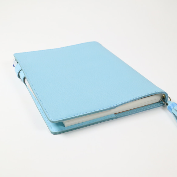 A6　手帳カバー　本革　牛革　バタフライストッパー　可愛い　水色　スカイブルー　青　タッセル 6枚目の画像