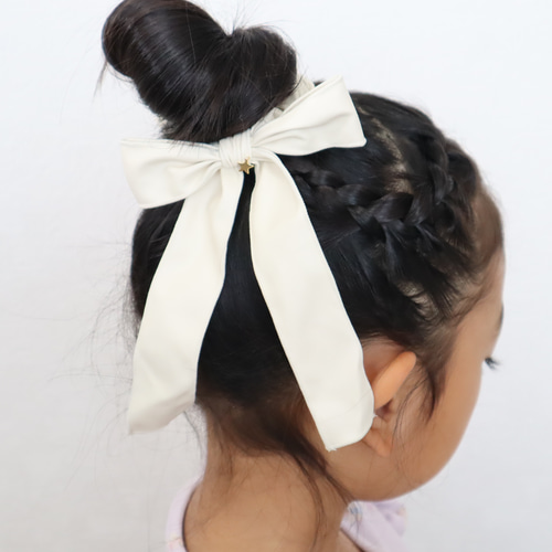 レザーシュシュ リボン ハング レザー タッチ ビッグ シュシュ – GOLDY Onlinestore