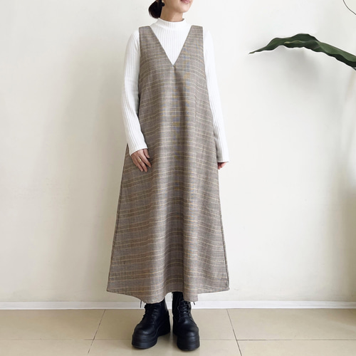 VカットAラインジャンパースカート ブラウンタータンチェック柄