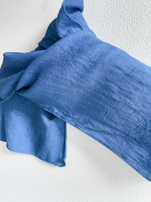 送料無料 藍染シルクストール ペイズリー柄　blue wind　薄手のシルク使用 2枚目の画像
