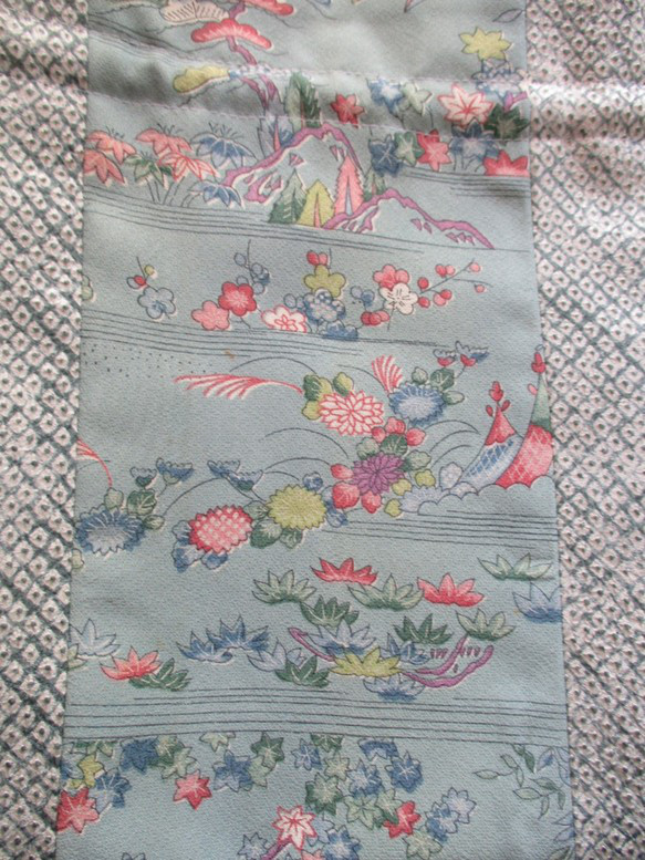 ７４３９　花柄の着物で作った巾着袋　＃送料無料 4枚目の画像