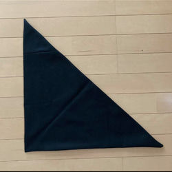 【ハンドメイド】  ウールのチェック×黒　三角ミニストール 3枚目の画像
