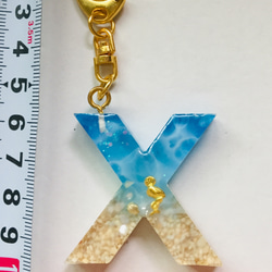 アルファベット　キーホルダー　レジン　海　X 2枚目の画像