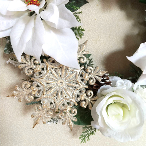 白ポインセチアと薔薇×キラキラ雪のクリスマスリース☆フラワーリース☆玄関リース