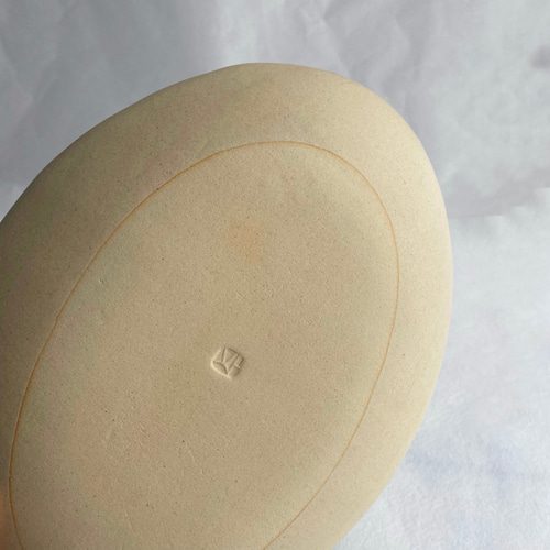 ネコファミリーの絵付けオーバル皿 F ／ カレー皿 タタラ板作り