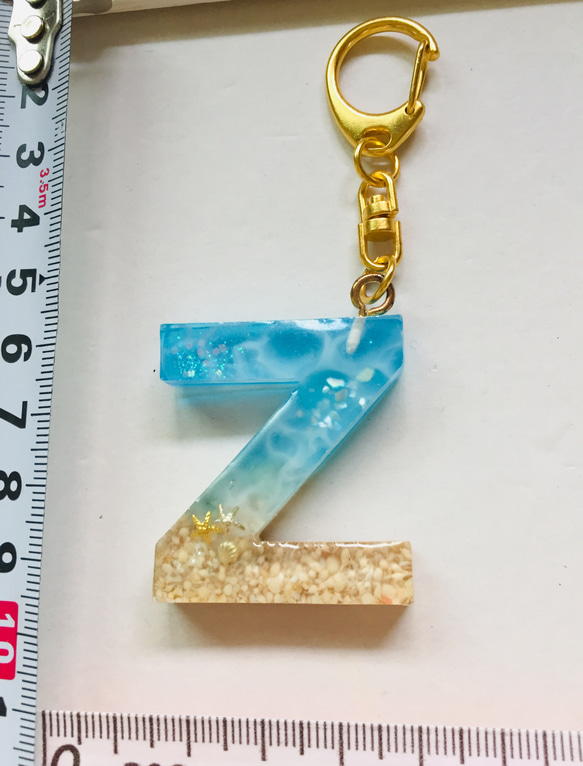 アルファベット　キーホルダー　レジン　海　Z 2枚目の画像