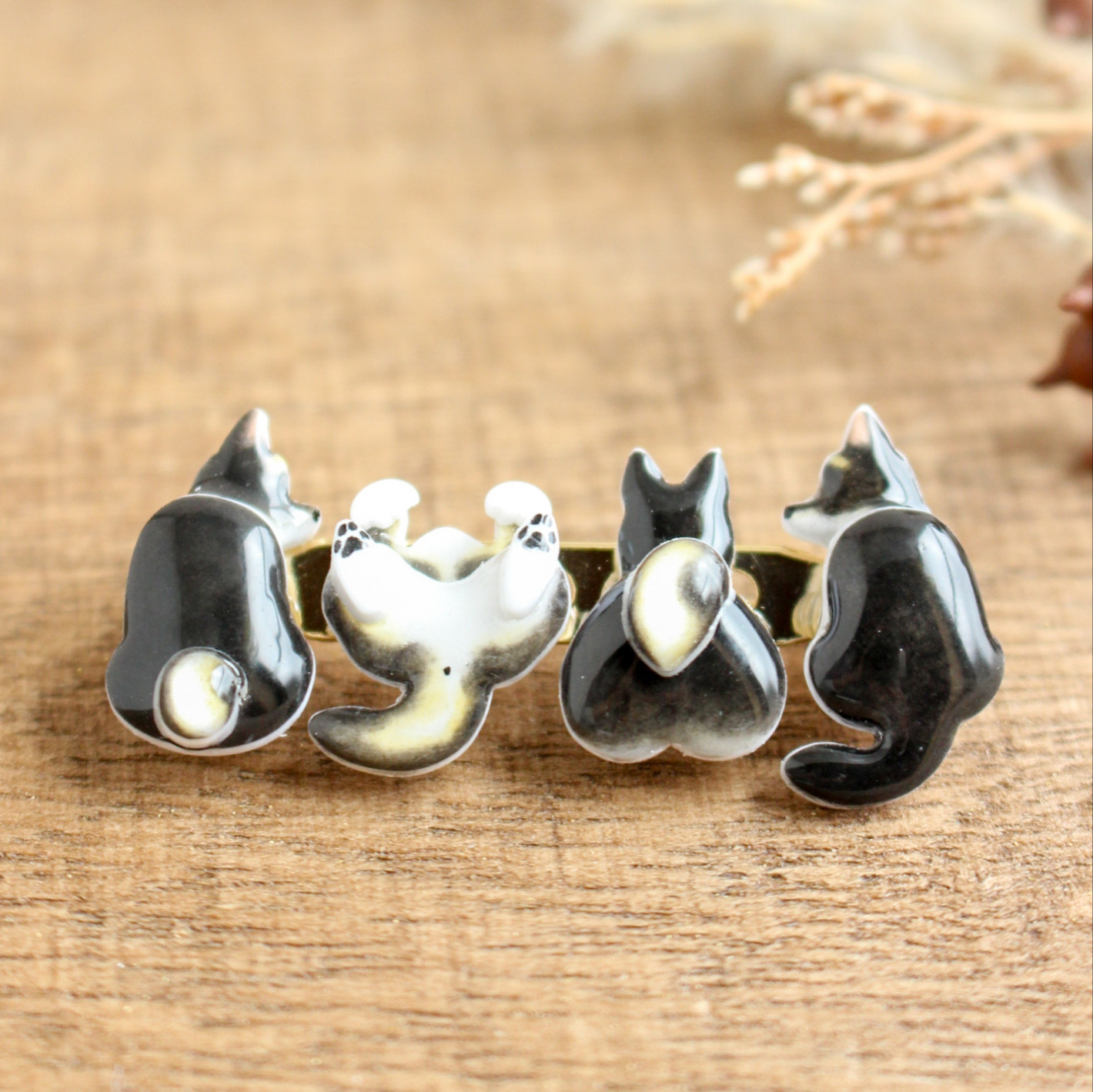 【特集掲載】柴犬のおしり 柴けつ集合ブローチ 黒柴