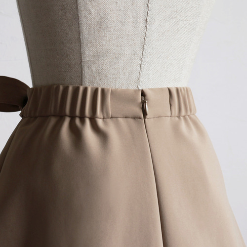 流れるようなフレアライン◎】リボン付き ドレープフレアスカート  