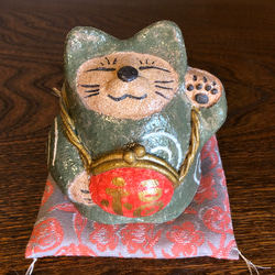 彩遊企　大・大漁まねき猫（くつべら、座布団付き） 彩遊企 大・大漁まねき猫（くつべら、座布団付き）