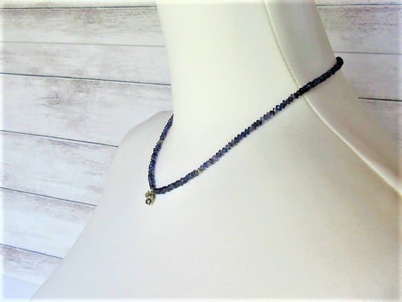 【A32】　ネックレス　天然石ビーズ　梅銀細工　カットアイオライト　半貴石　３月誕生石 17枚目の画像