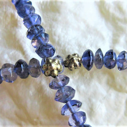 【A32】　ネックレス　天然石ビーズ　梅銀細工　カットアイオライト　半貴石　３月誕生石 13枚目の画像