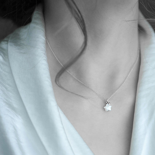 星 ホワイトマザーオブパール（白蝶貝）のネックレス 3段調節仕様