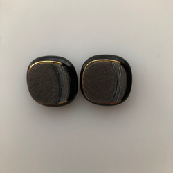 アンティーク ボタン 2個　ビンテージ 昭和 レトロ 個性的 ハンドメイド素材 日本製 ポップ アクセ 四角いボタン 3枚目の画像