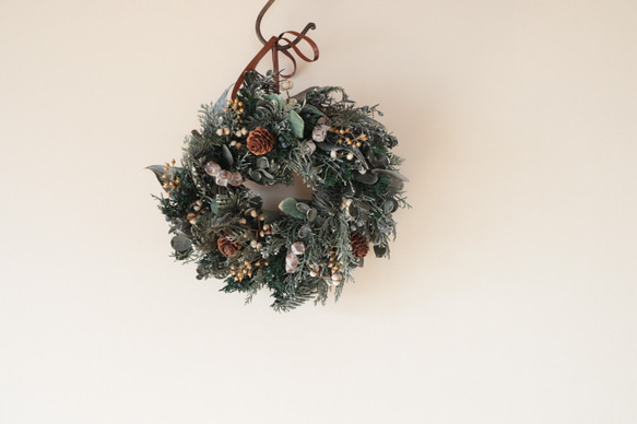 (シルバー)針葉樹の香るクリスマスリース 6枚目の画像