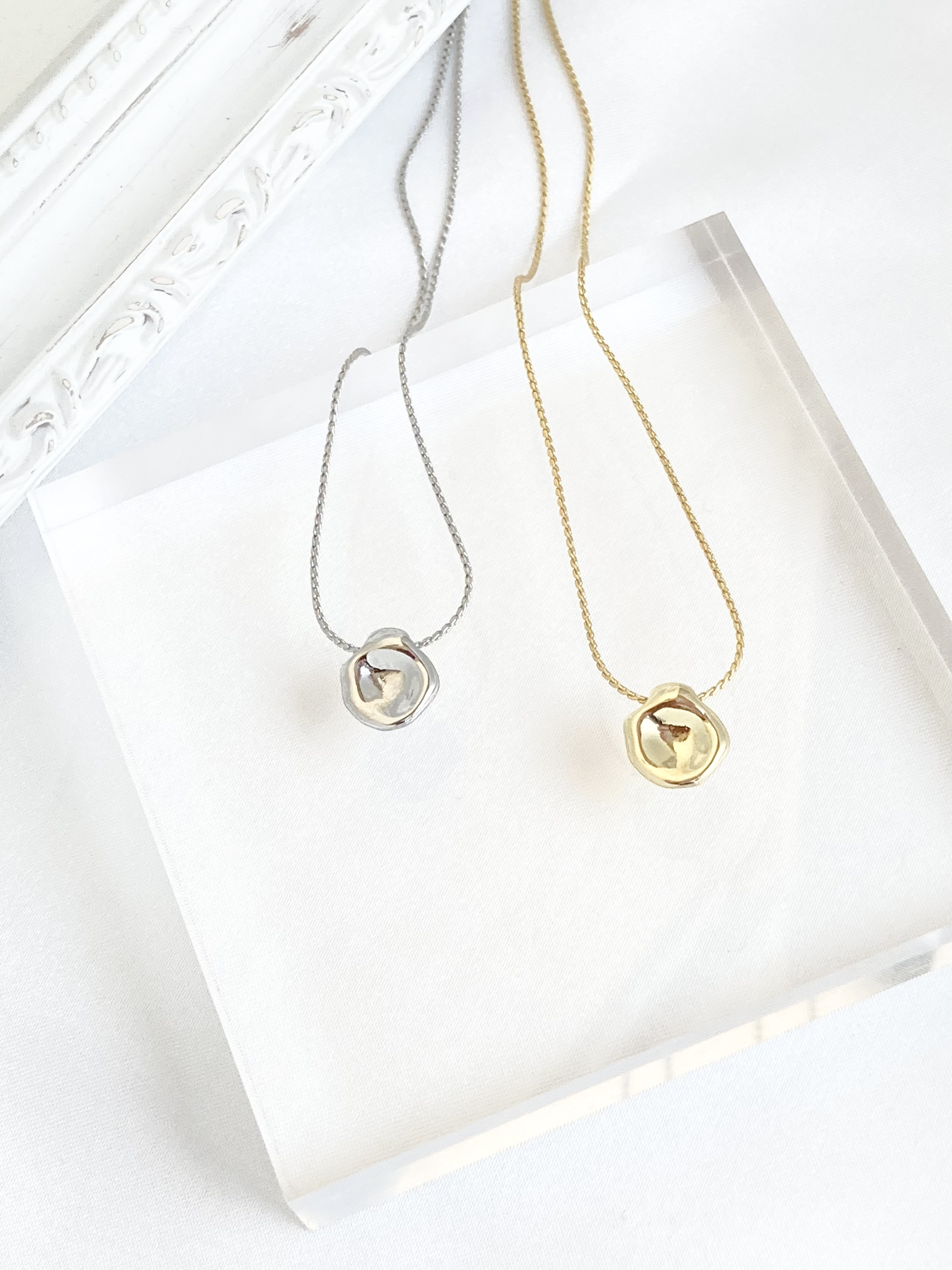 18K　ゴル－ド　刻印あり　 モザイクオパール　ペンダント 美品