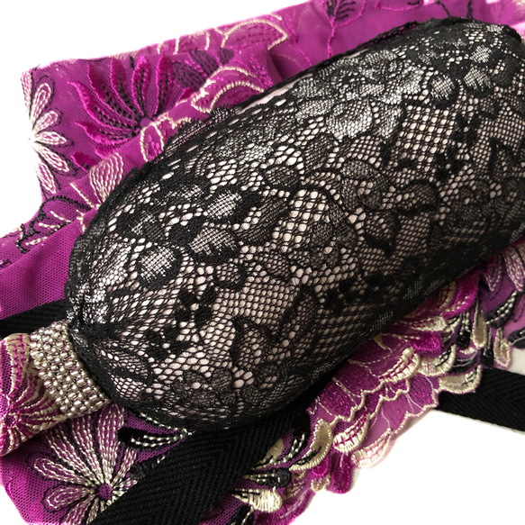 【再販】帯枕も使える帯揚げ付き三重紐　チュールレースが美しい　赤紫黒白花柄 5枚目の画像