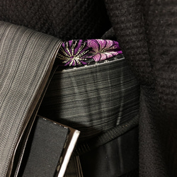 【再販】帯枕も使える帯揚げ付き三重紐　チュールレースが美しい　赤紫黒白花柄 10枚目の画像