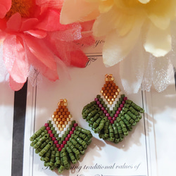 ♡デリカビーズフリンジ<beige>♡ ピアス（フック・チェーン） YASUKO