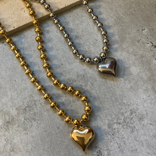 大粒ハートチャーム×8ミリボールチェーンネックレス サージカル