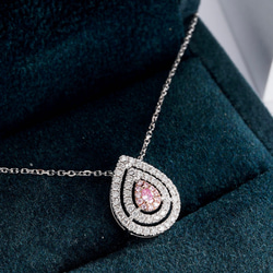 ピンクダイヤモンド付きネックレスk18 1枚目の画像