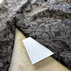 アンティーク大島紬のノーカラージャケット　茶　リバーシブル　着物リメイク 6枚目の画像
