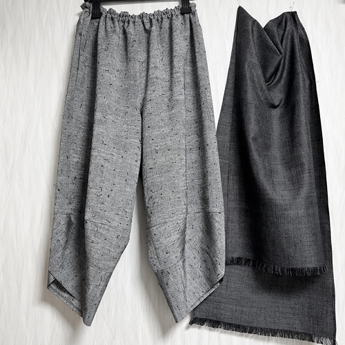 新作からSALEアイテム等お得な商品満載 ヒゲ紬＊サルエルパンツ＋ストール＊裏地付き＊着物リメイク トップス
