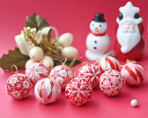 小さな手毬のクリスマスオーナメント 赤 2023 その他インテリア雑貨