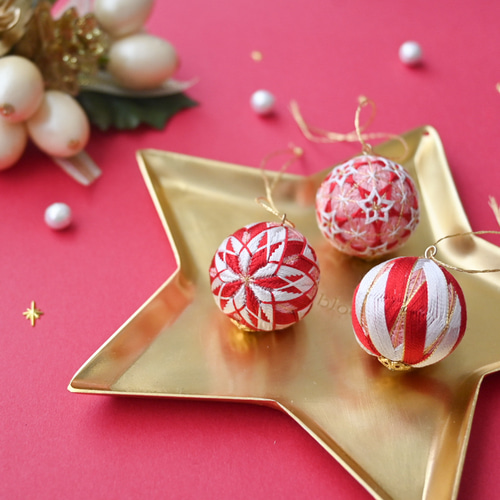 小さな手毬のクリスマスオーナメント 赤 2023 その他インテリア