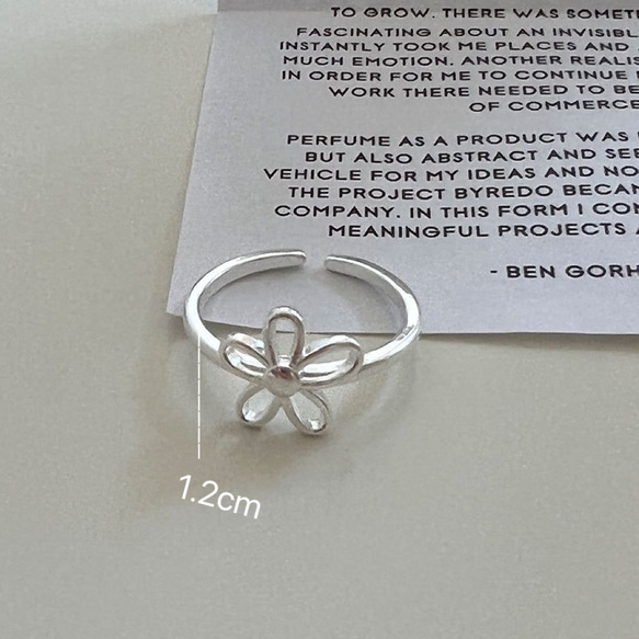 シルバー925  かわいい　お花　リング　指輪　silver925 フリーサイズ  大きさ調整可能 2枚目の画像