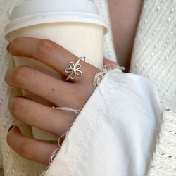 シルバー925  かわいい　お花　リング　指輪　silver925 フリーサイズ  大きさ調整可能 5枚目の画像