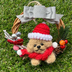 クリスマスリース　羊毛フェルト　トイプードル　アプリコット（ベージュ） 1枚目の画像