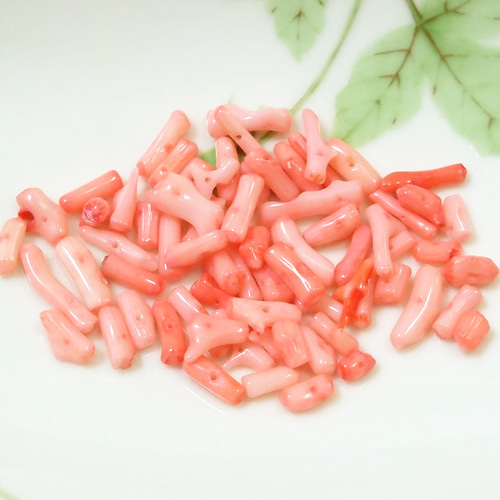 海竹サンゴのビーズ 珊瑚 5〜26mm 60個前後 染めピンク ビーズ 小さな