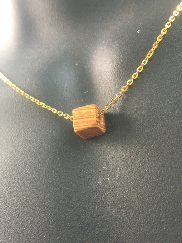 yakusugi cube necklace 2枚目の画像